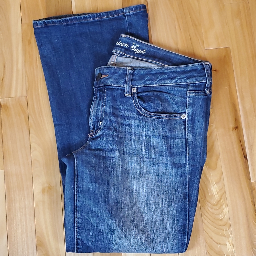 American Eagle Favorite Boyfriend Jeans Size 12